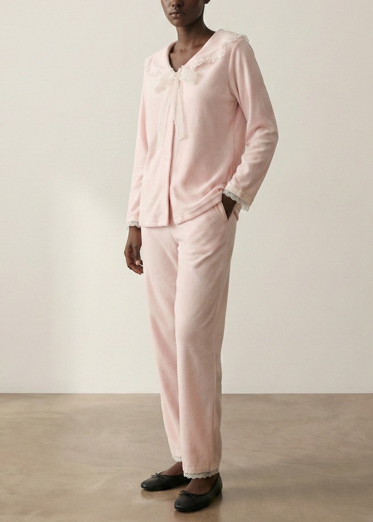 Rosy Velvet Coquette Lace Pajama Set / Blue