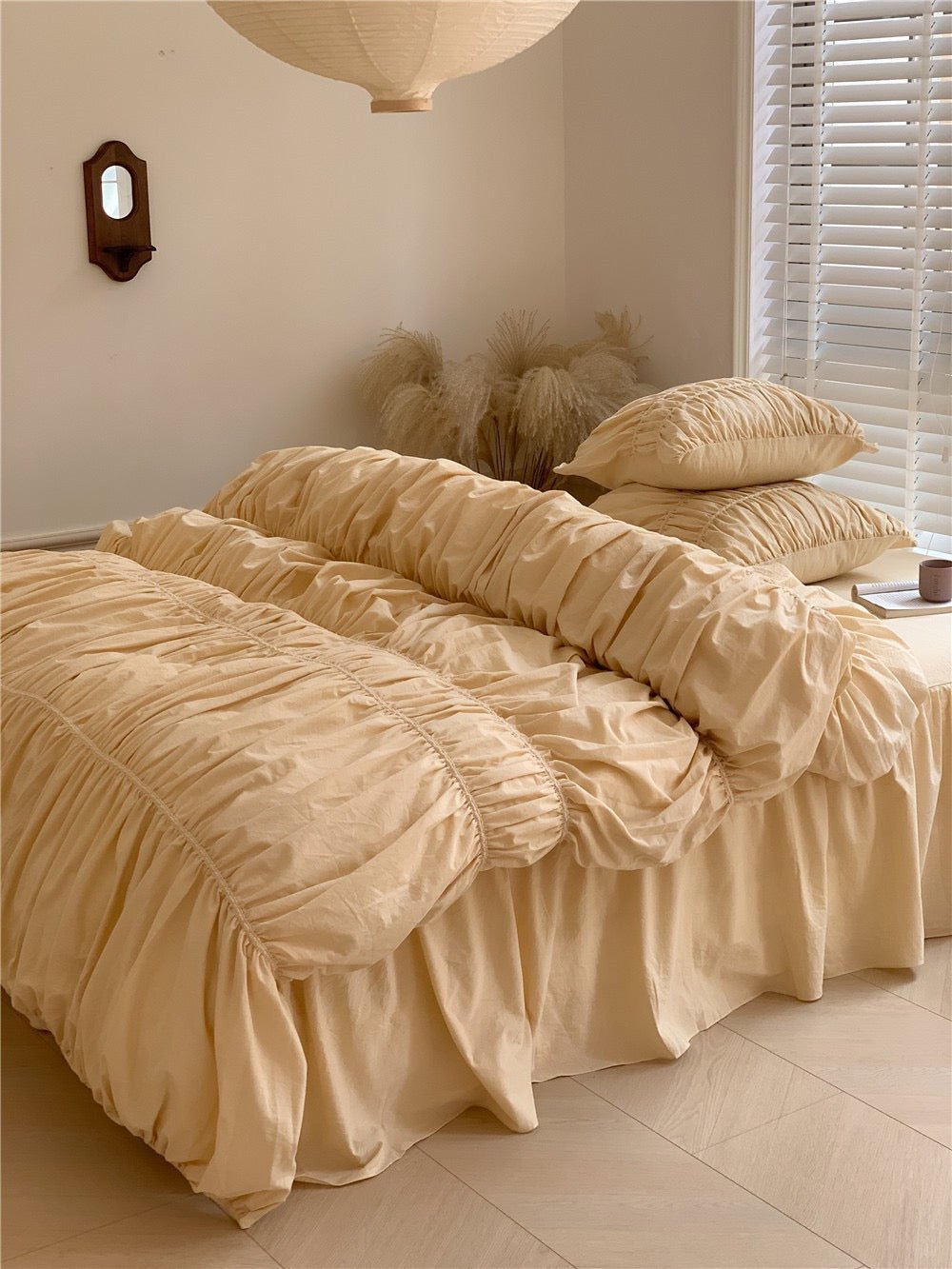 Royal Bedding Set / Beige