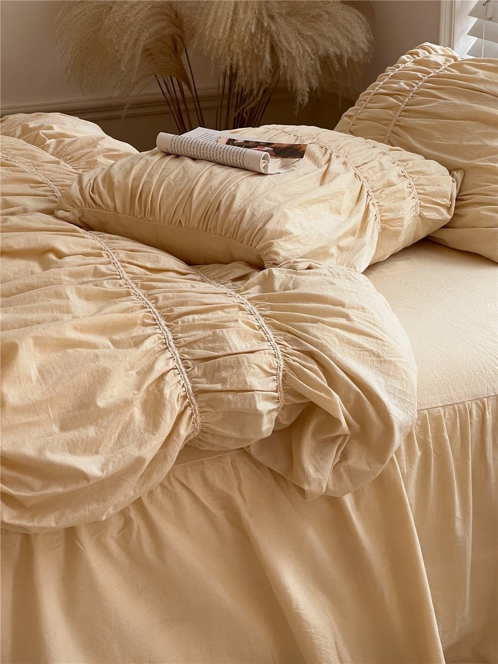 Royal Bedding Set / Beige
