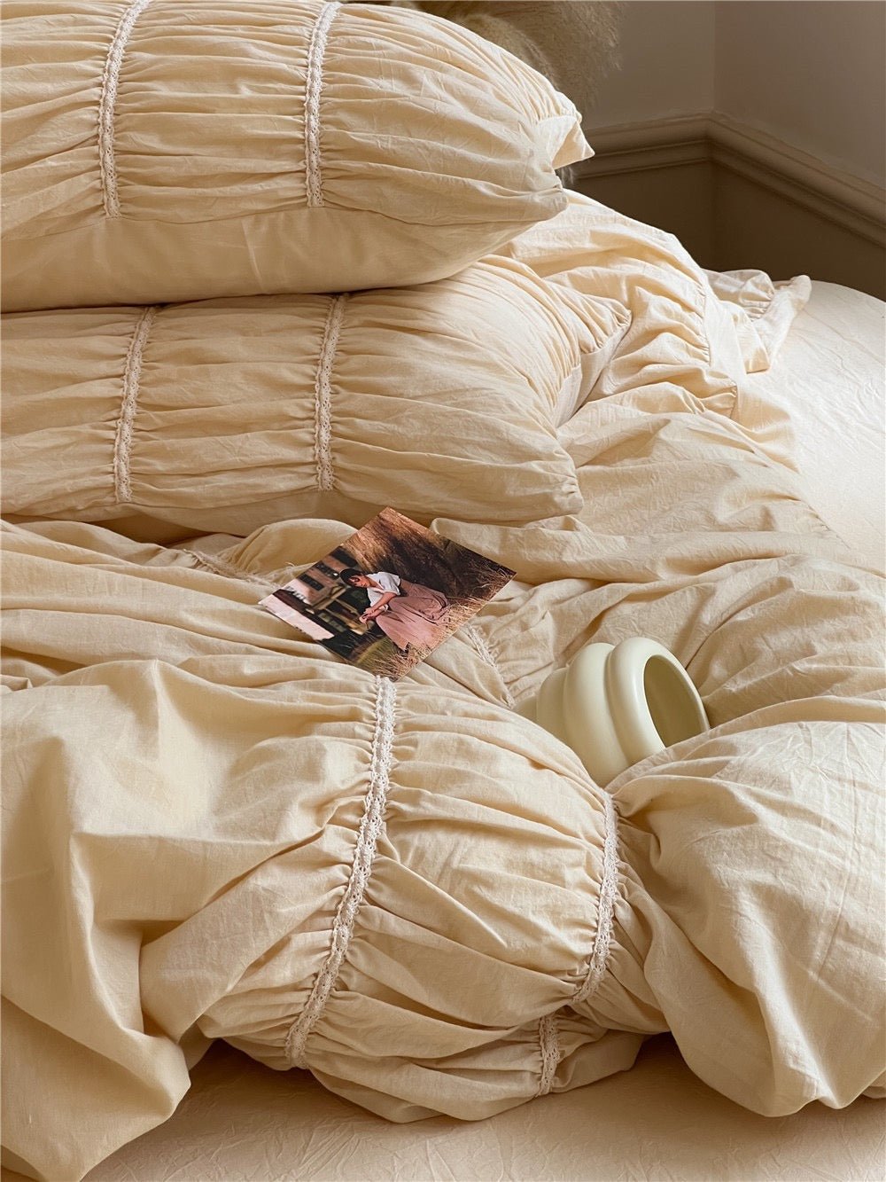 Royal Bedding Set / Beige