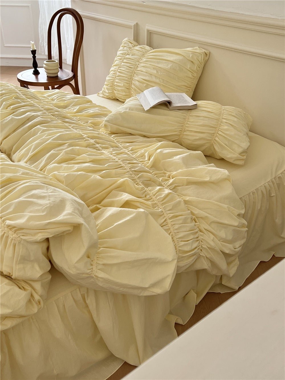 Royal Bedding Set / Beige