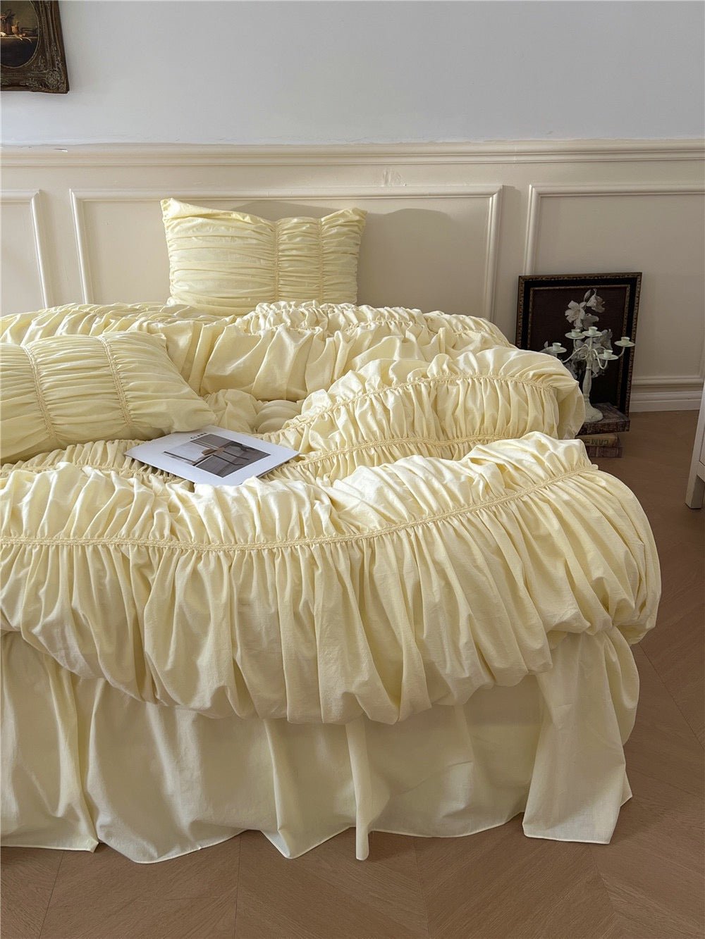 Royal Bedding Set / Beige