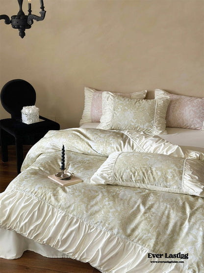Royal Floral Ruffle Bedding Set / Pink