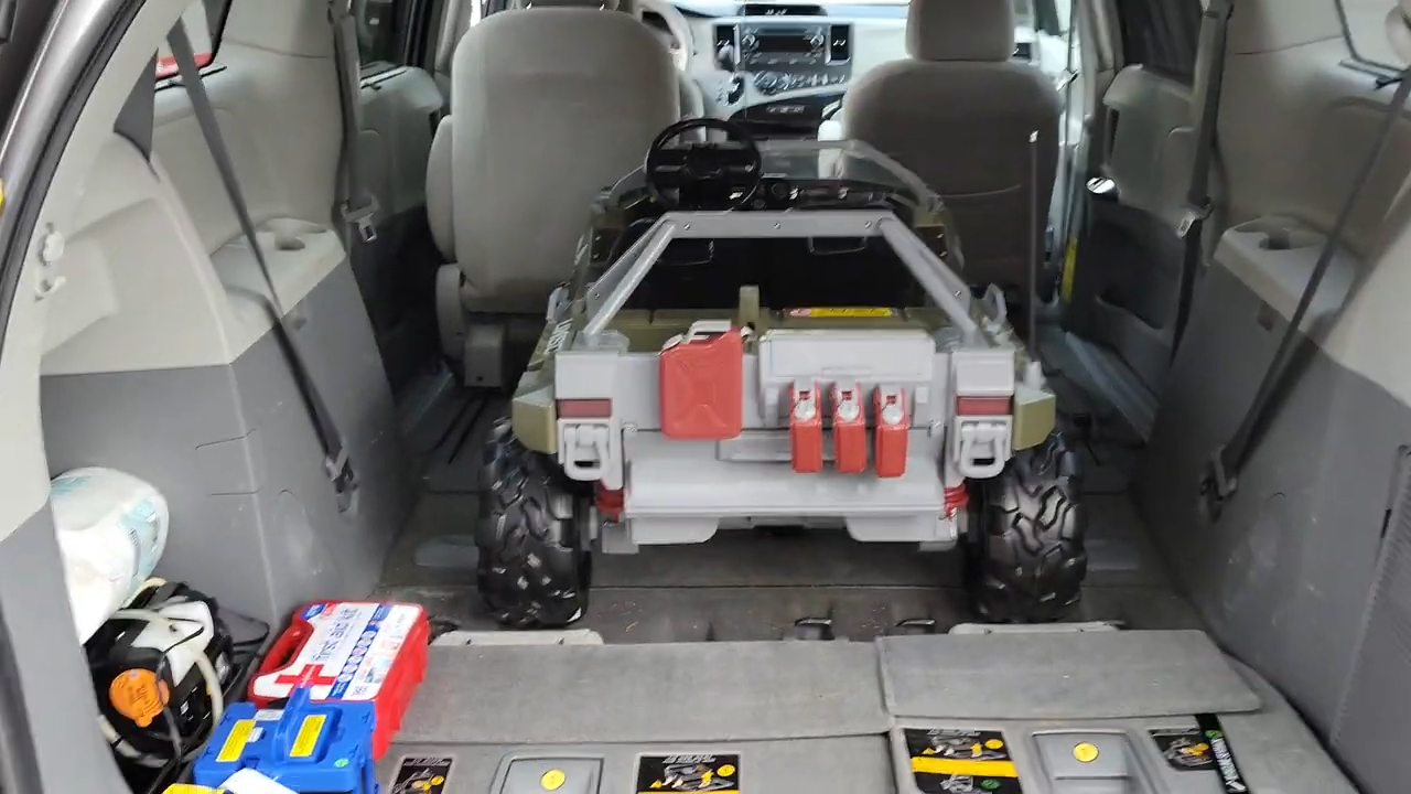 Halo Warthog Electric Ride-On Vehicle with Laser Tag Gun and Body Armor - Microsoft Licensed