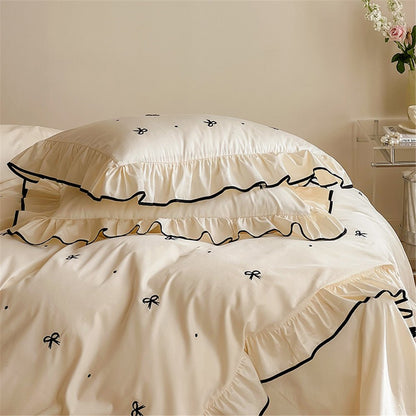 Silky Ribbon Ruffle Bedding Set / Cream White