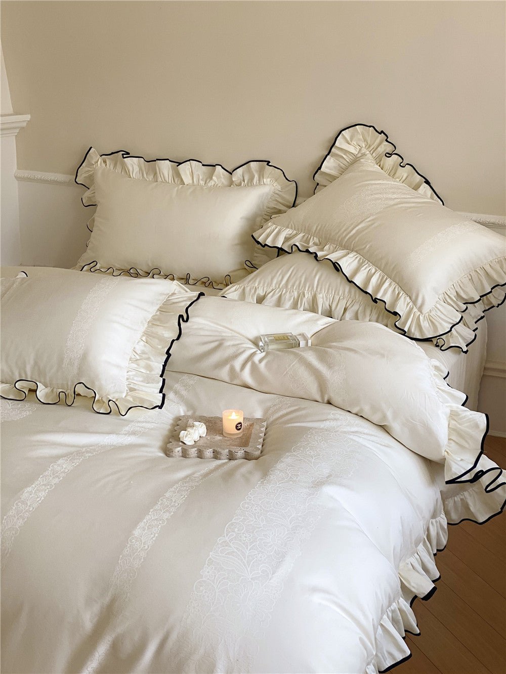 Silky Ruffle Bedding Set / Rust Pink