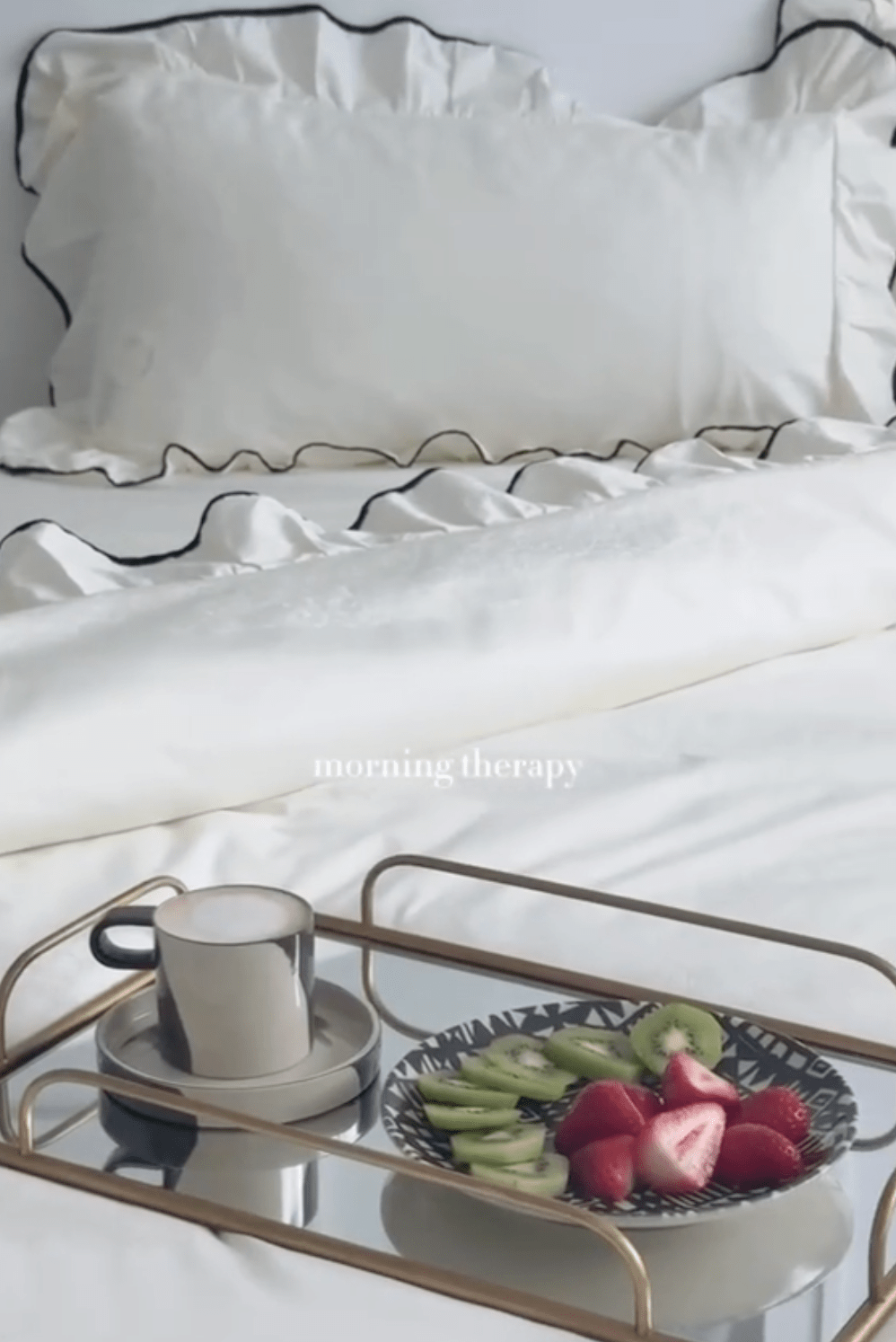 Silky Ruffle Bedding Set / Rust Pink