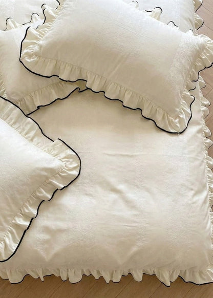 Silky Ruffle Bedding Set / Ivory White