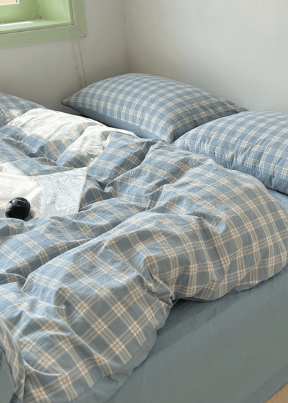 Soft Blend Plaid Bedding Set / Blue