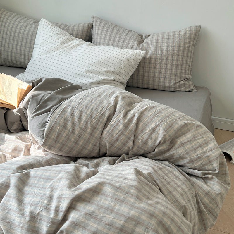 Soft Blend Plaid Bedding Set / Gray