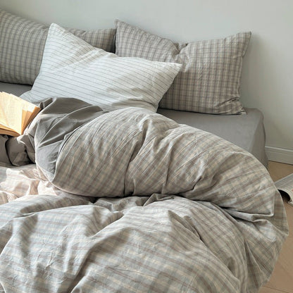 Soft Blend Plaid Bedding Set / Pink