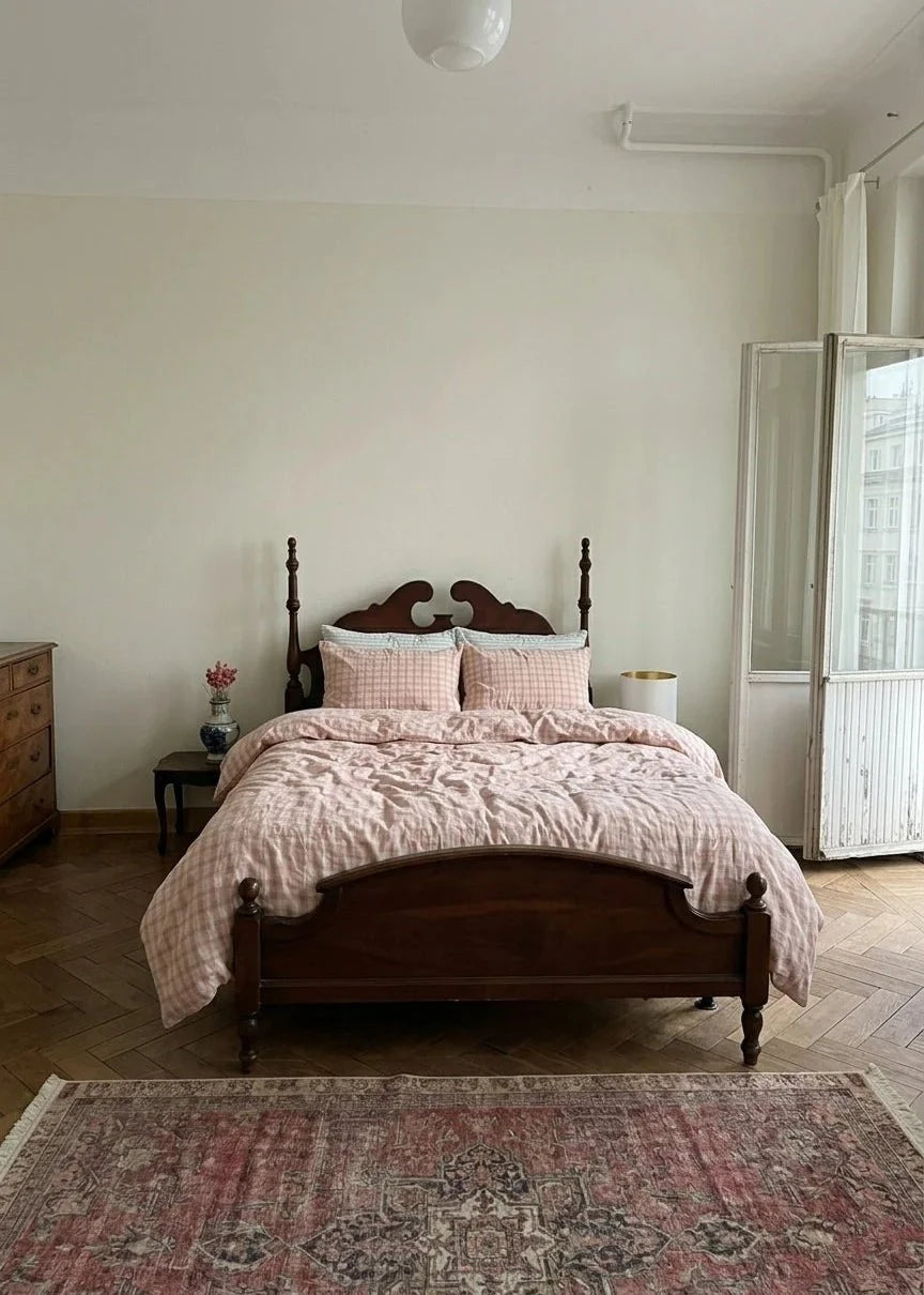 Soft Blend Plaid Bedding Set / Pink