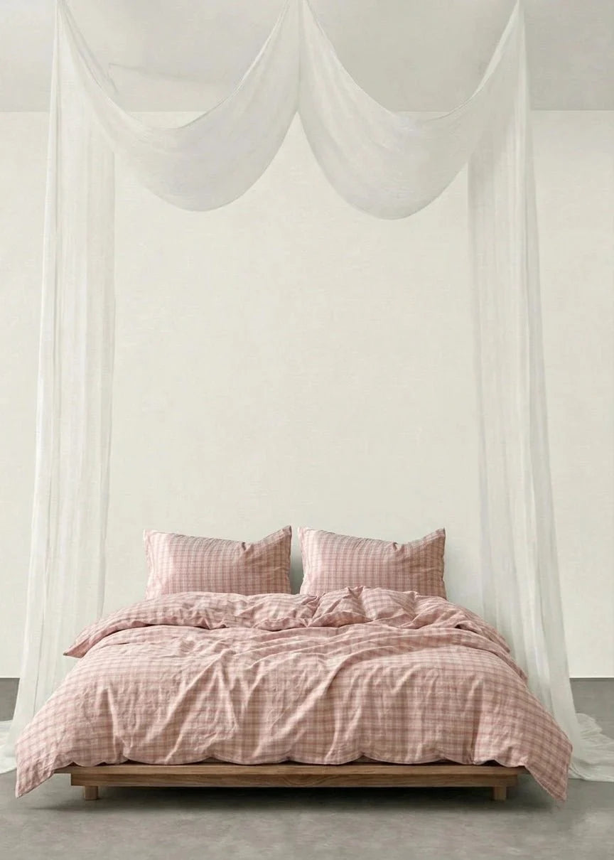 Soft Blend Plaid Bedding Set / Pink