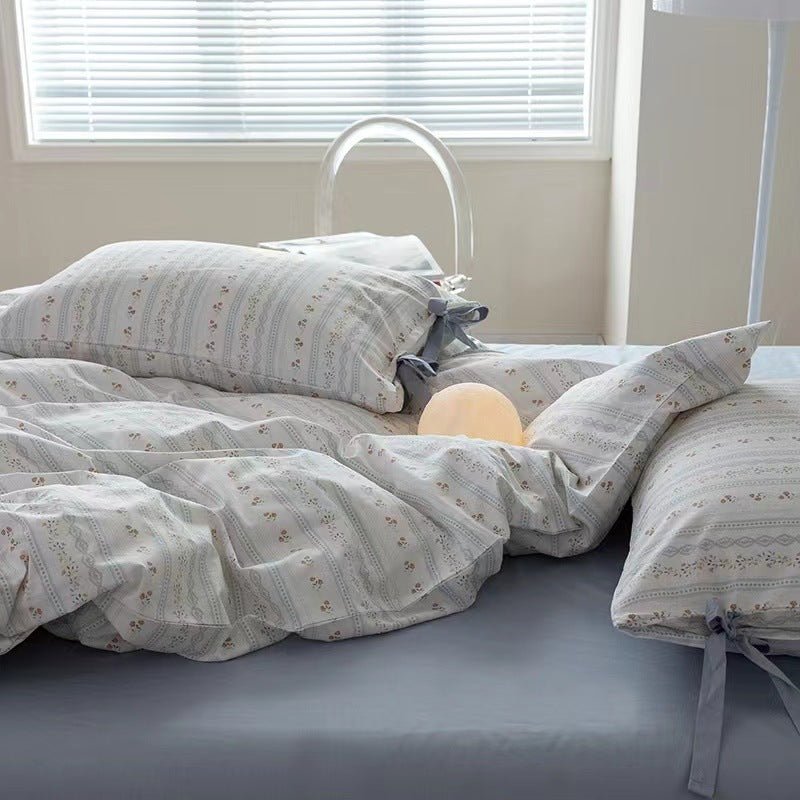 Soft Cottage Blue Ribbon Bedding Set / Blue