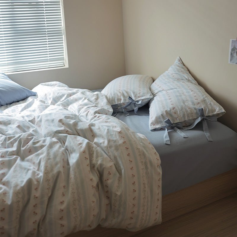 Soft Cottage Blue Ribbon Bedding Set / Blue