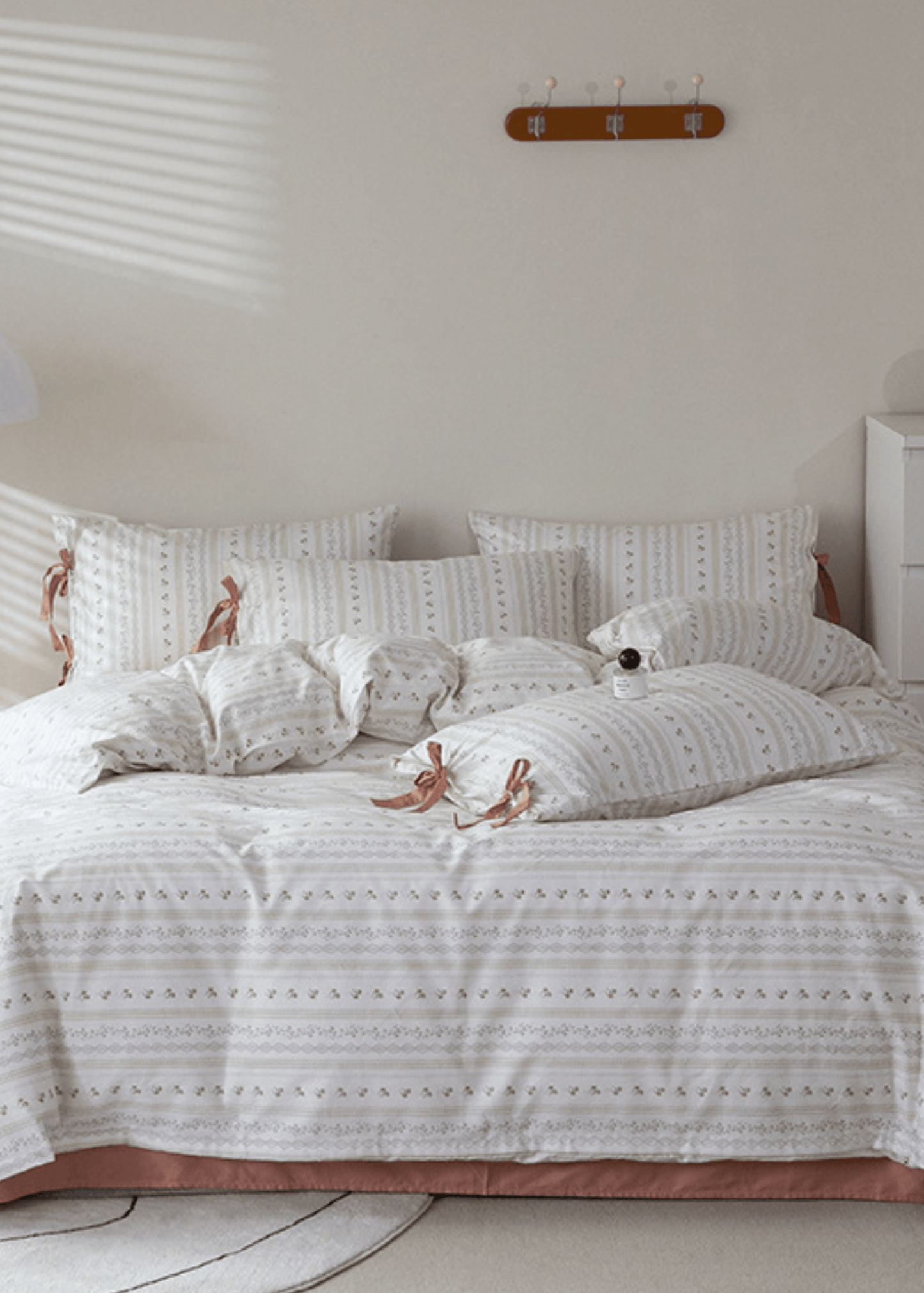 Soft Cottage Blue Ribbon Bedding Set / Blue
