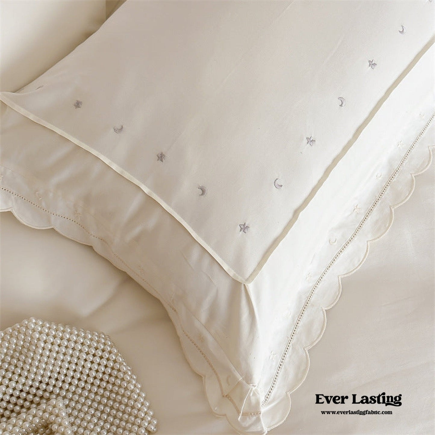 Star Gaze Short Cake Ruffle Bedding Set / Purple