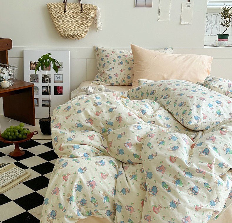 Sweet Floral Bedding Set / Cream