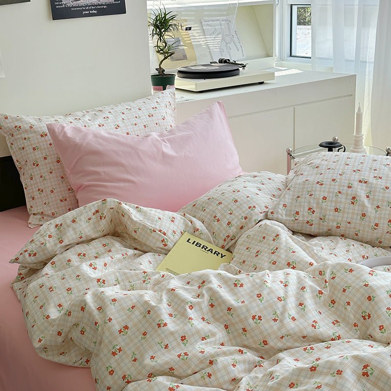 Sweet Floral Bedding Set / Cream