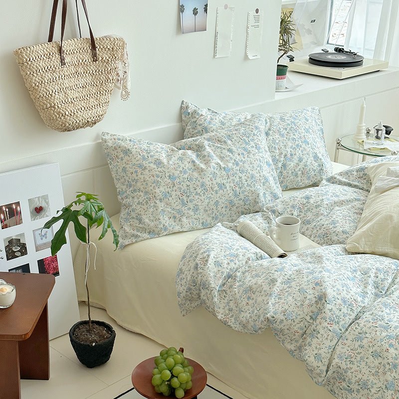 Sweet Floral Bedding Set / Pink