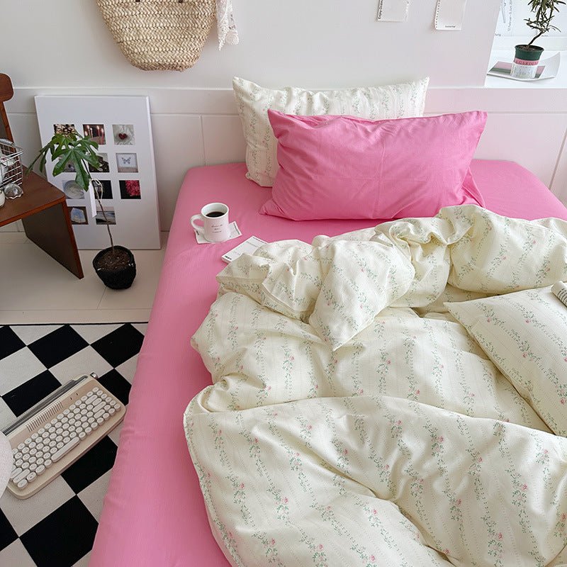 Sweet Floral Bedding Set / Pink