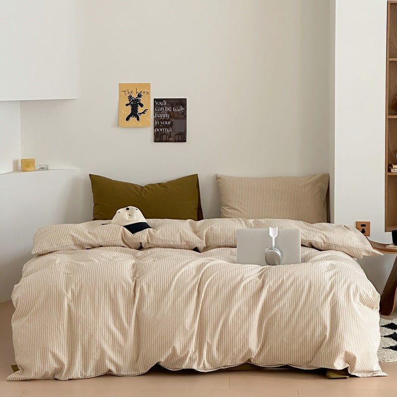 Thin Striped Bedding Set / Blue