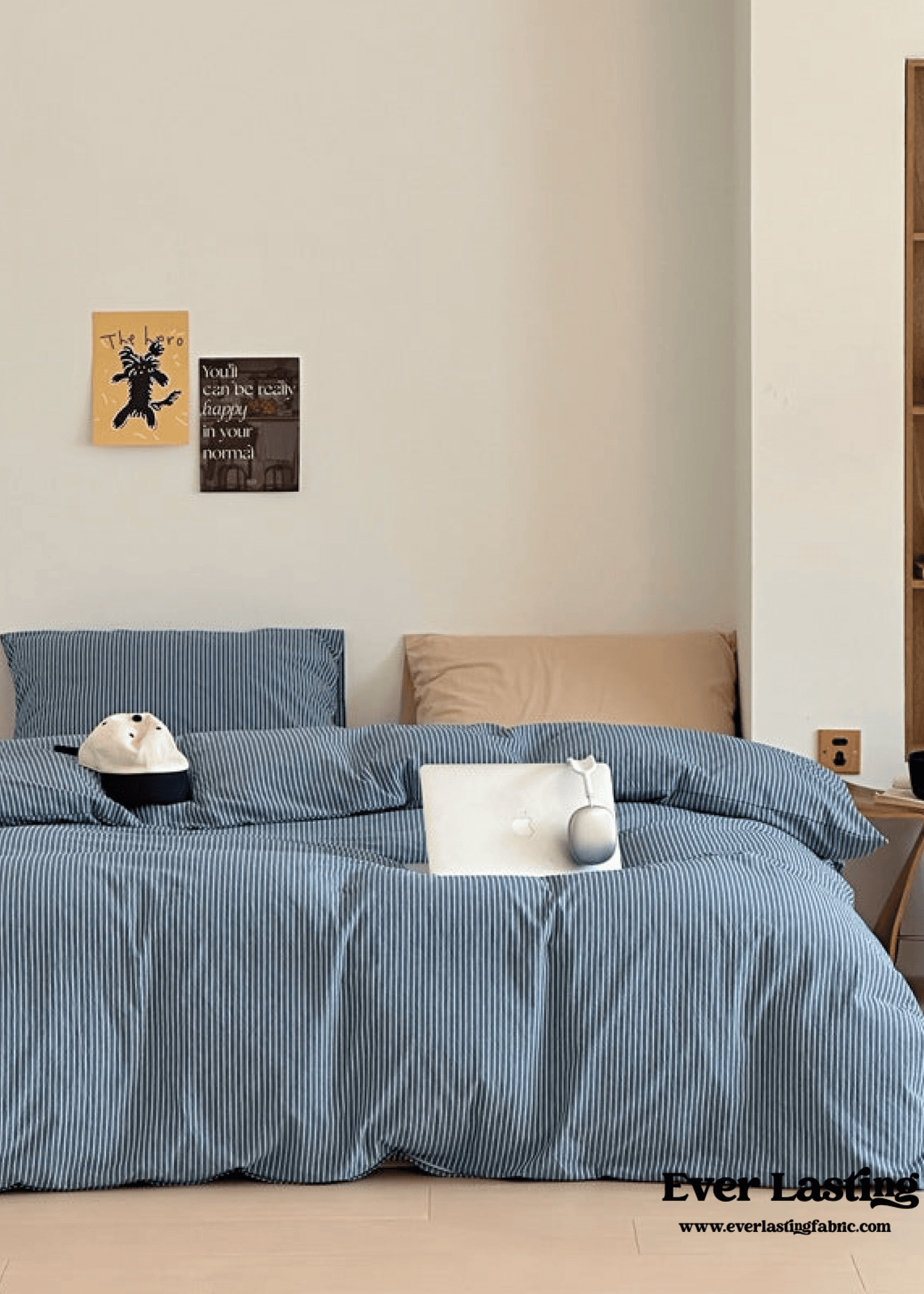 Thin Striped Bedding Set / Red