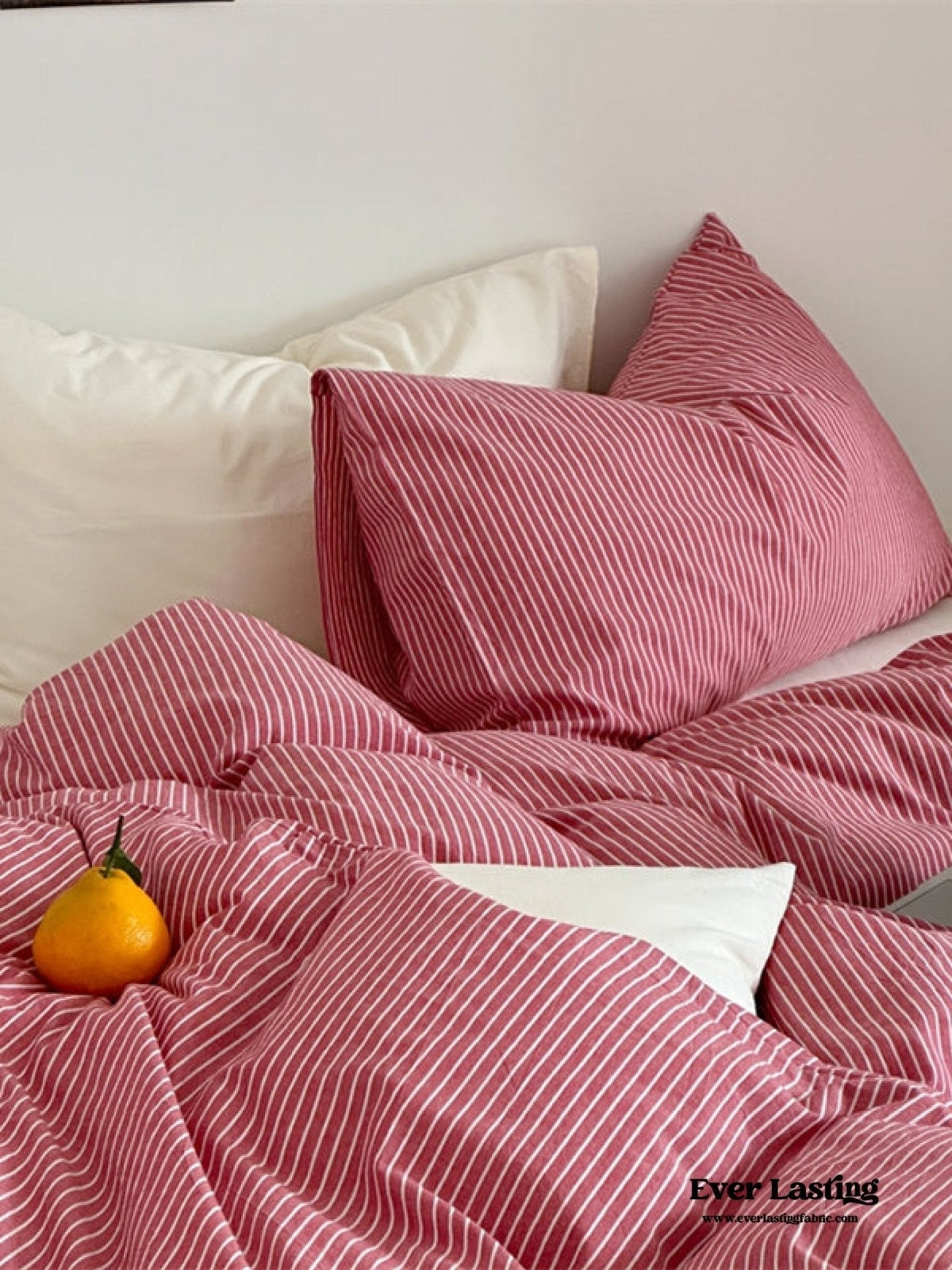Thin Striped Duvet Cover / Red