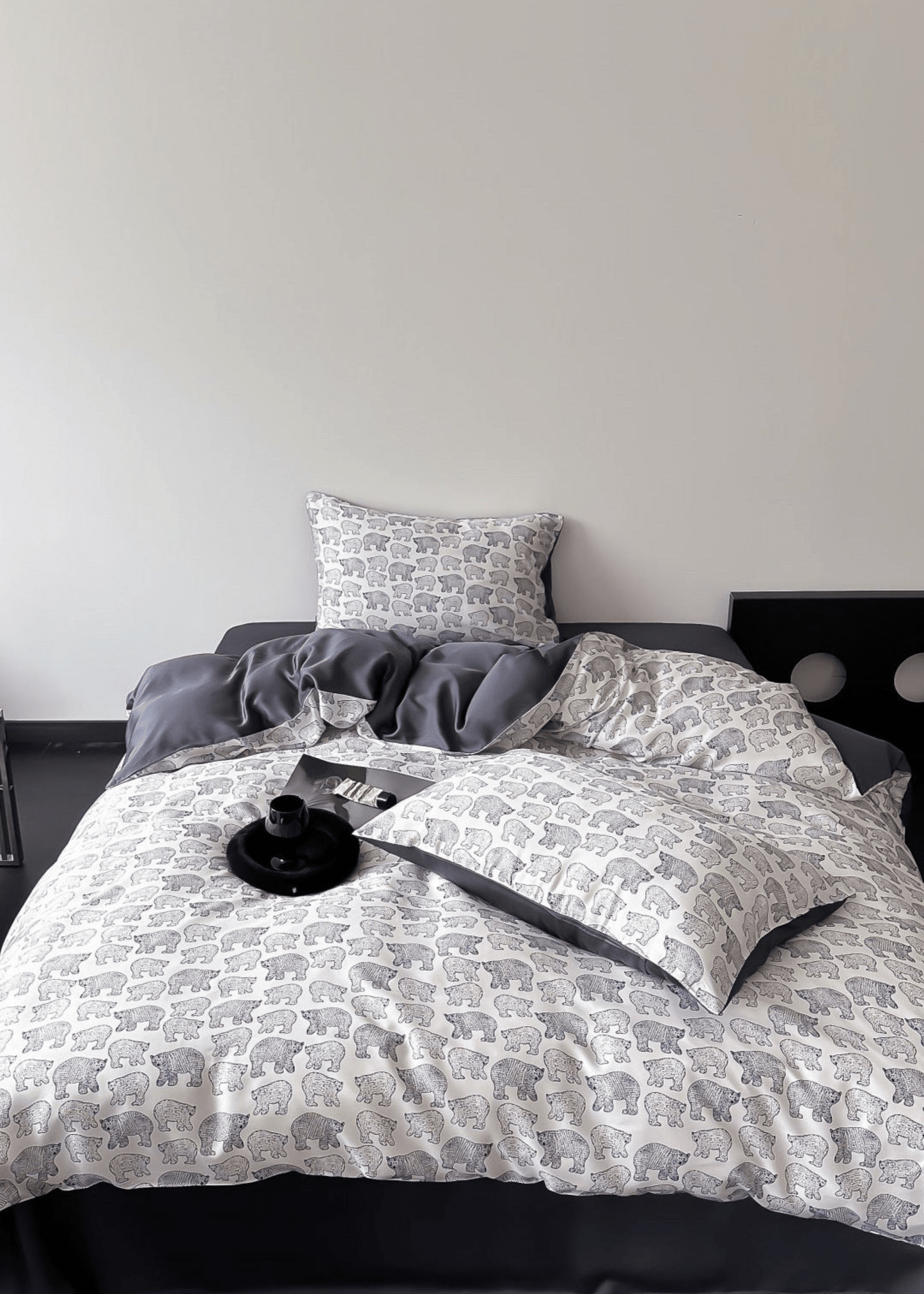Twilight Zone Silky Tencel Bedding Set / White + Gray