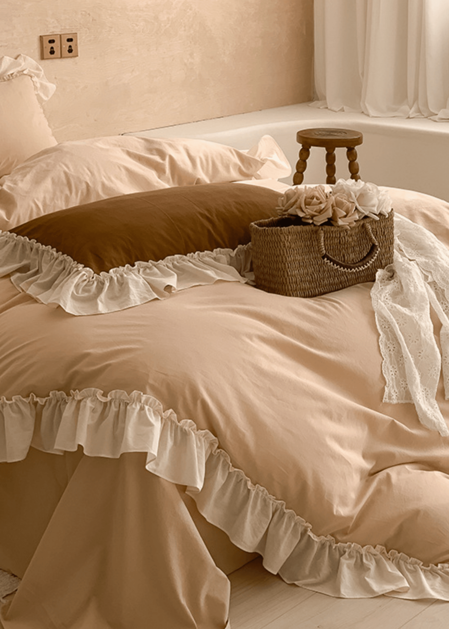 Vintage Earth Tone Large Ruffle Bedding Set / Pink