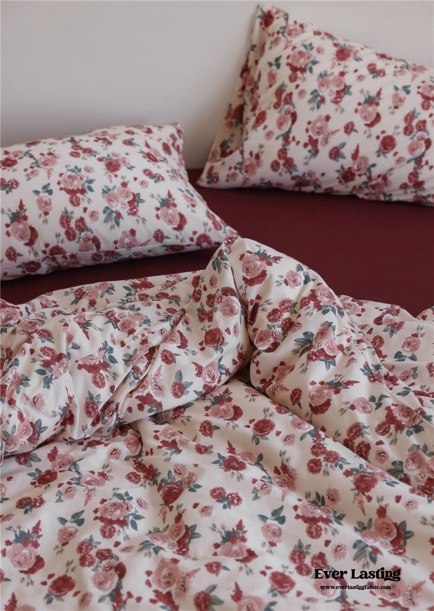 Vintage Floral Jersey Knit Bedding Set / Maroon Red