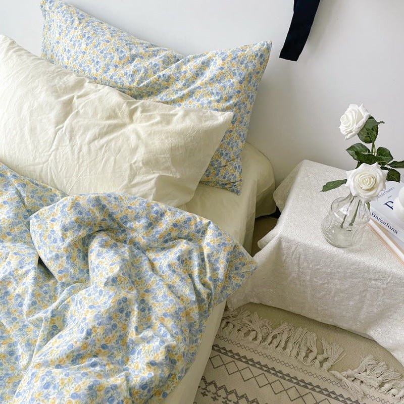 Vintage Inspired Floral Bedding Set / Brown + Beige