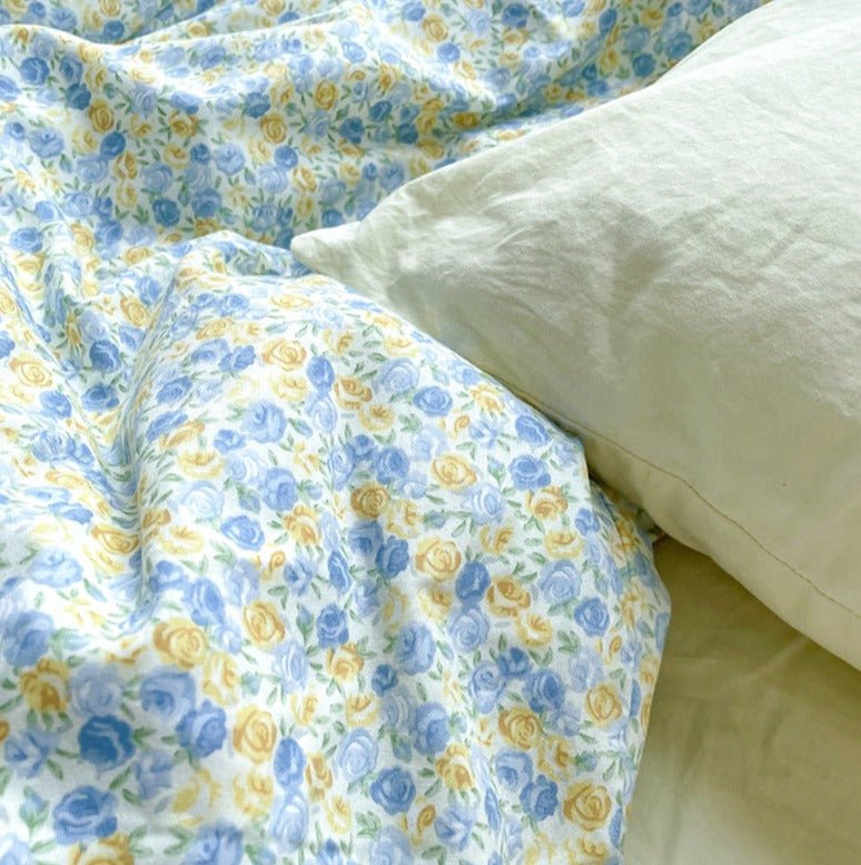 Vintage Inspired Floral Bedding Set / Brown + Beige