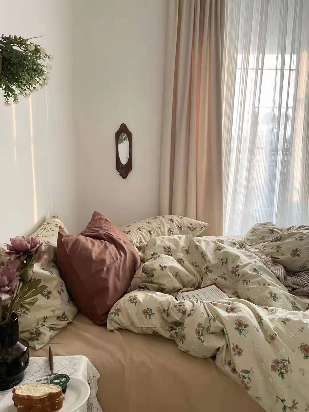 Vintage Inspired Floral Bedding Set / Brown + Beige