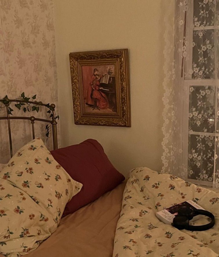 Vintage Inspired Floral Bedding Set / Brown + Beige