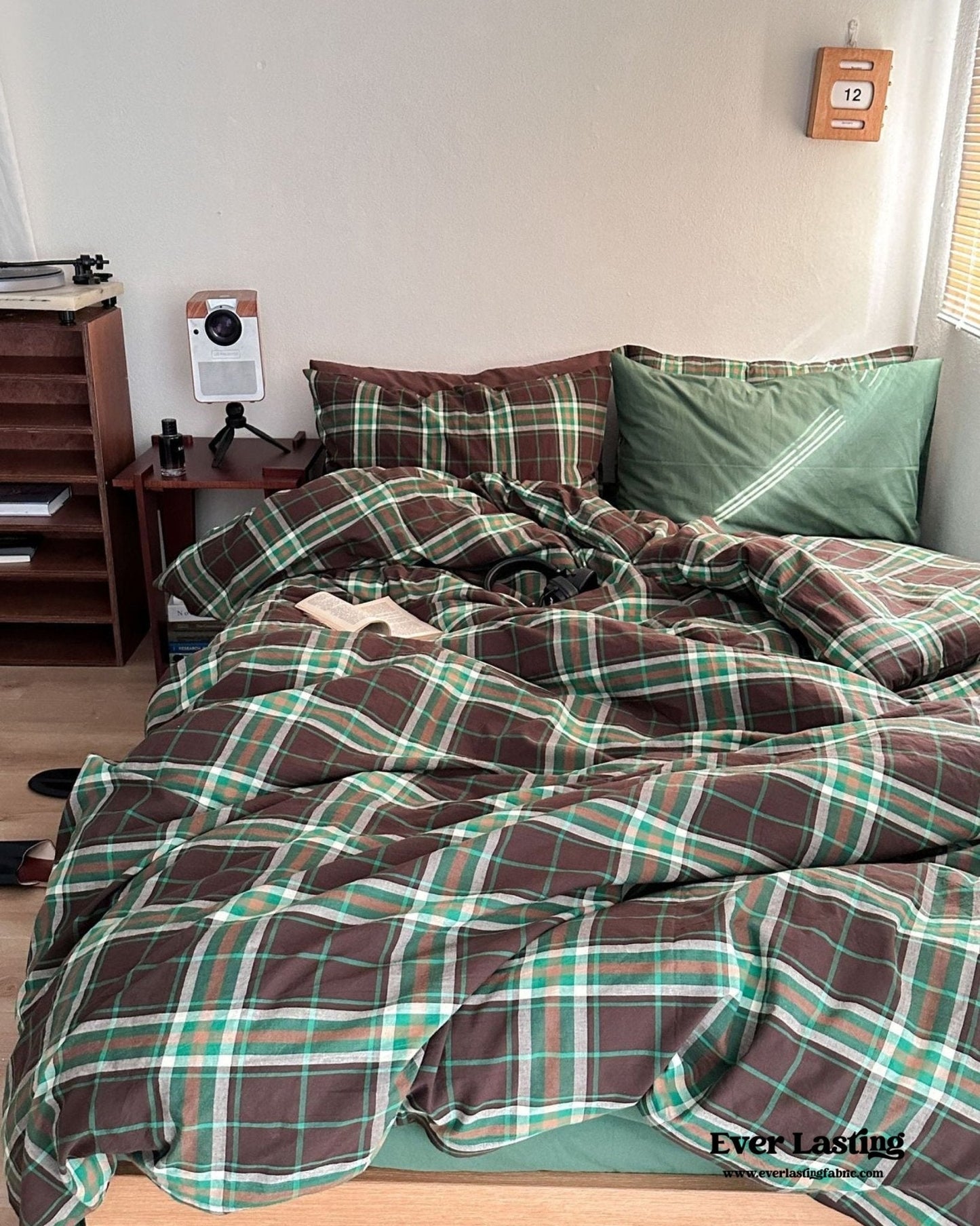 Vintage Plaid Bedding Set / Red & Green