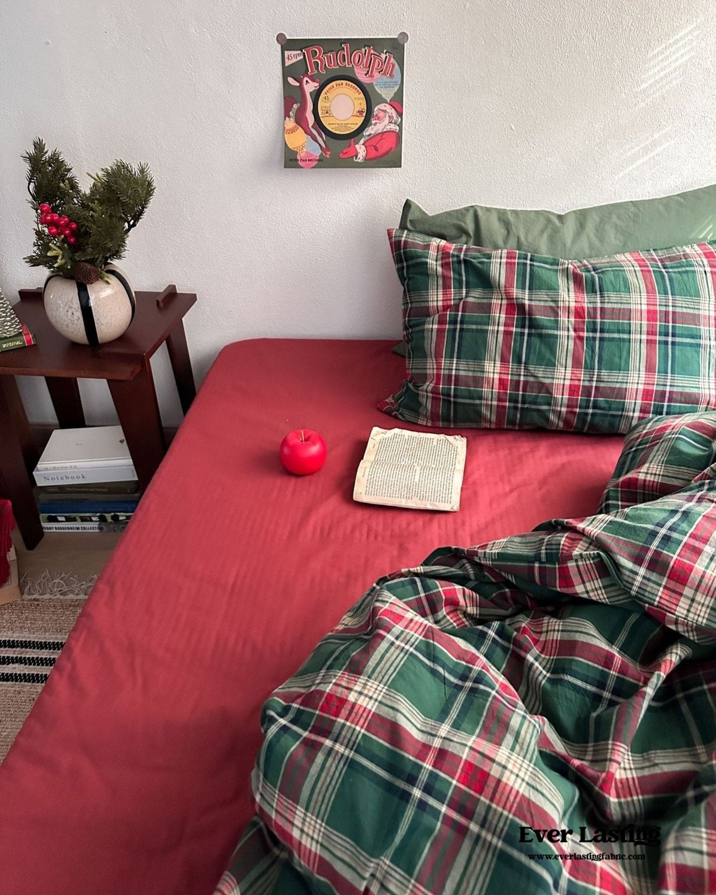 Vintage Plaid Bedding Set / Red & Green