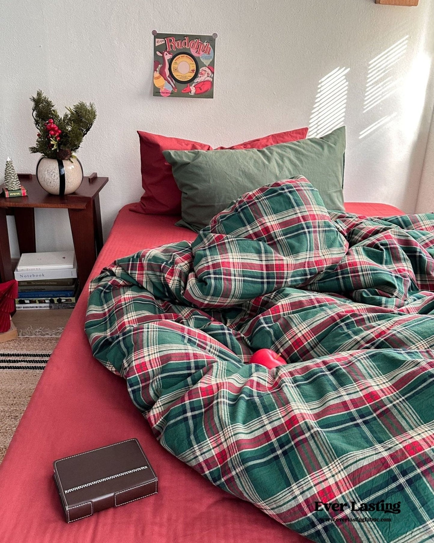 Vintage Plaid Bedding Set / Red & Green