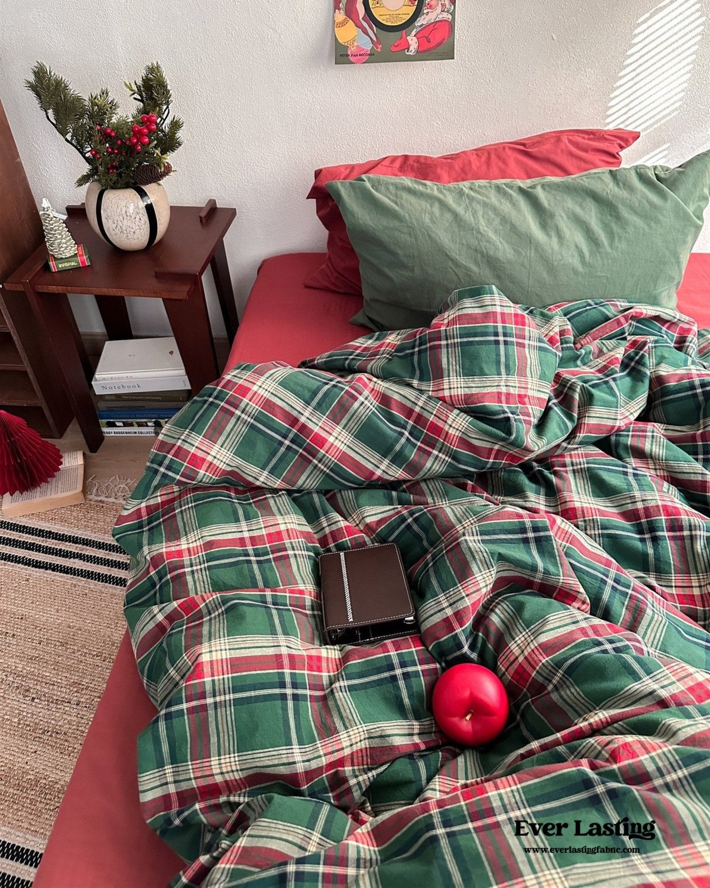 Vintage Plaid Bedding Set / Red & Green
