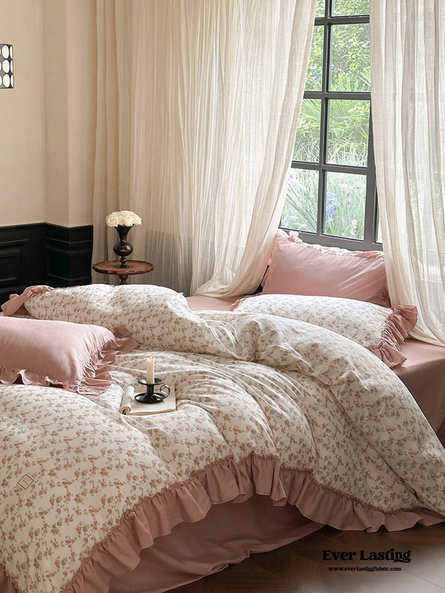 Vivienne Floral Double Gauze Bedding Set / Blush Pink