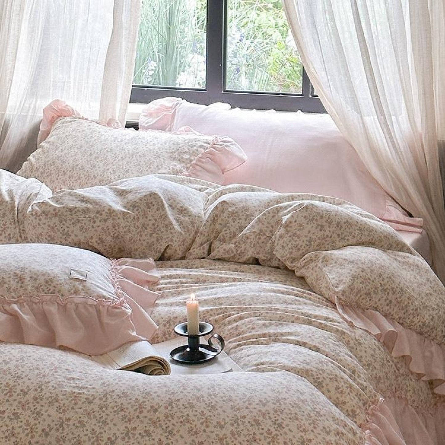Vivienne Floral Double Gauze Bedding Set / Cobalt Blue