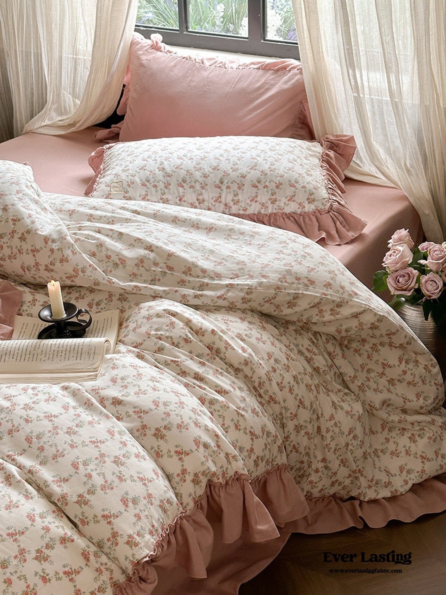 Vivienne Floral Double Gauze Bedding Set / Cobalt Blue