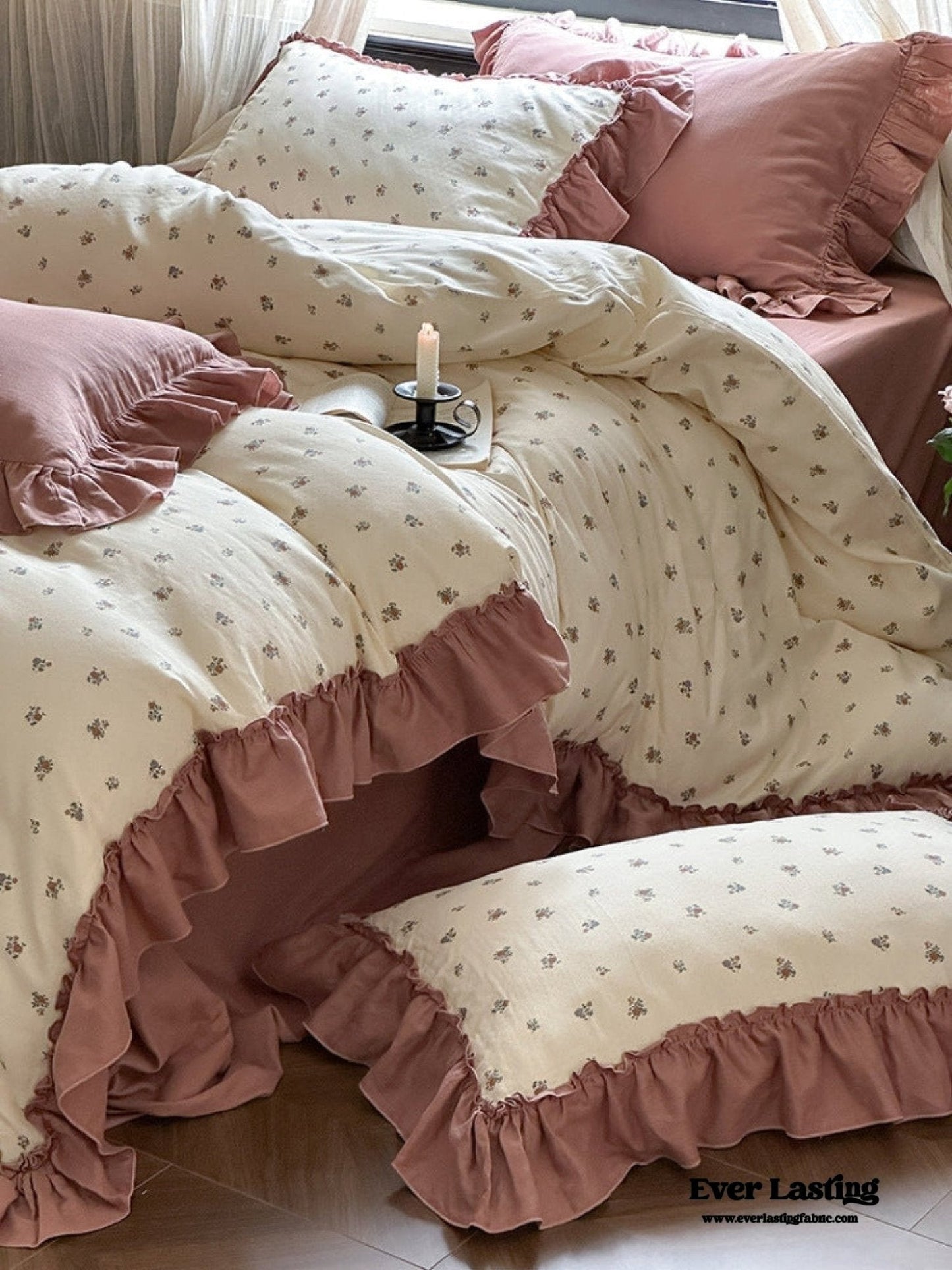 Vivienne Floral Double Gauze Bedding Set / Light Pink