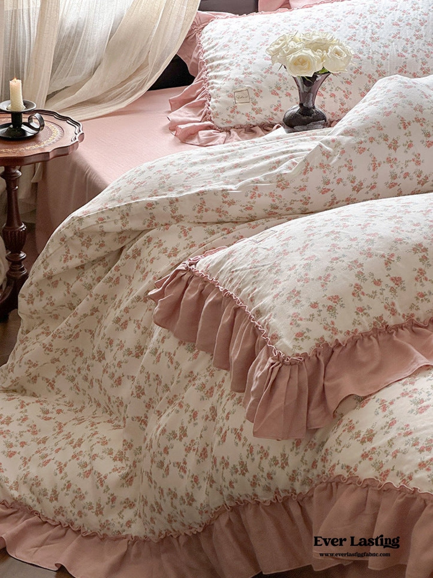 Vivienne Floral Double Gauze Bedding Set / Maroon Red