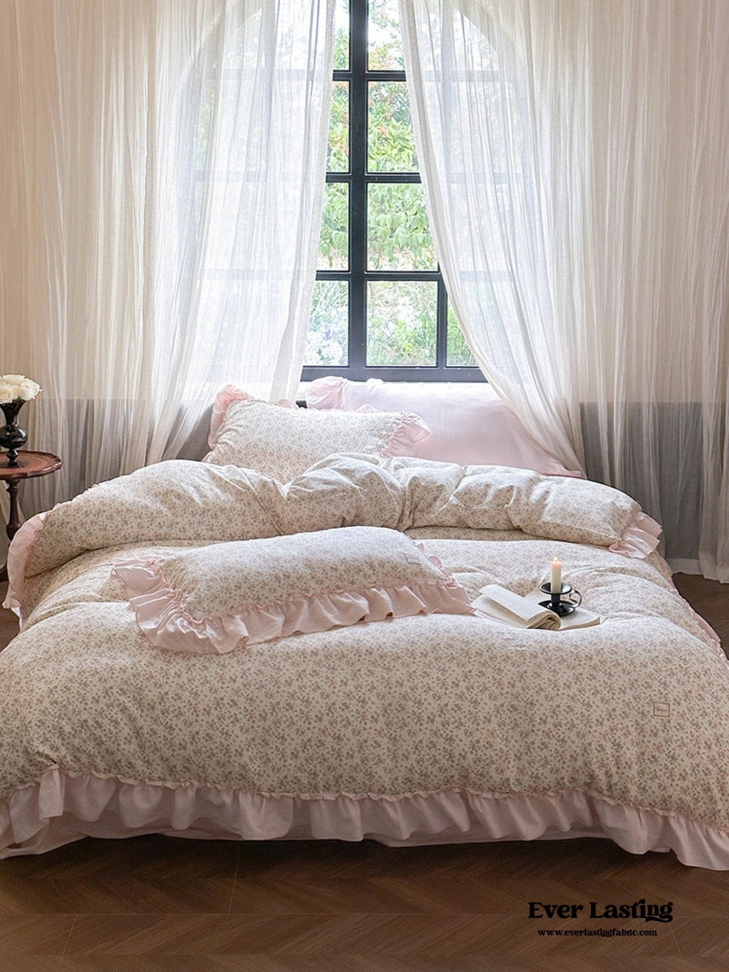 Vivienne Floral Double Gauze Bedding Set / Maroon Red