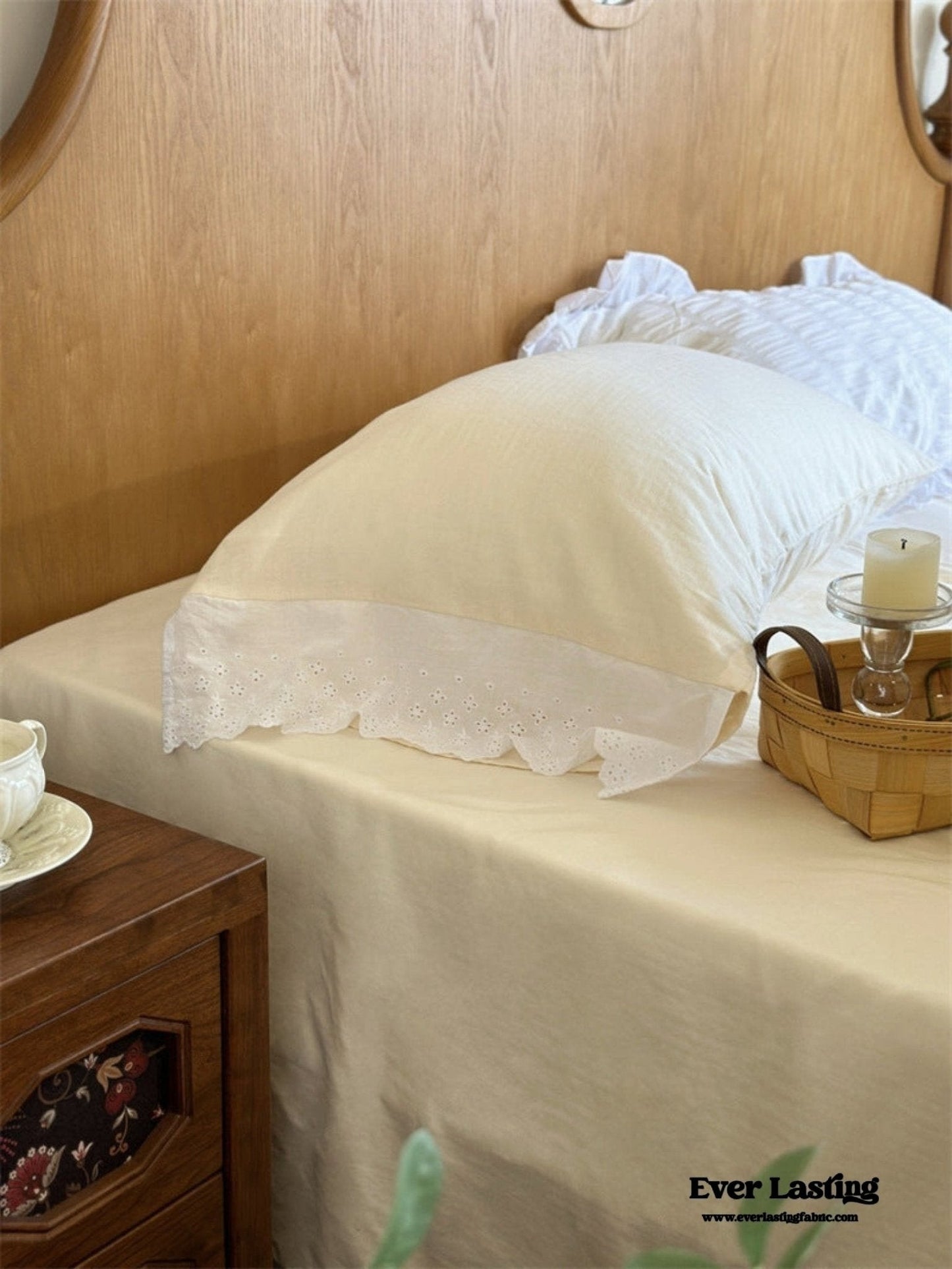White Ruffle Lace Bedding Set / Purple