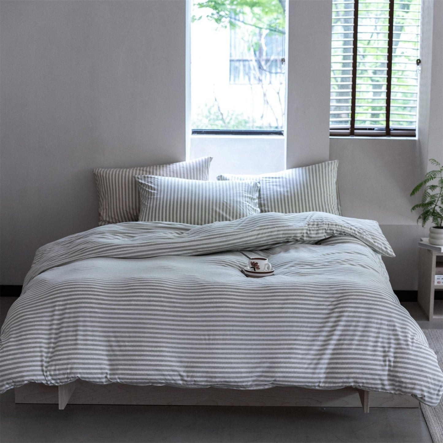 Wren Fresh Striped Jersey Knit Bedding Set / Beige